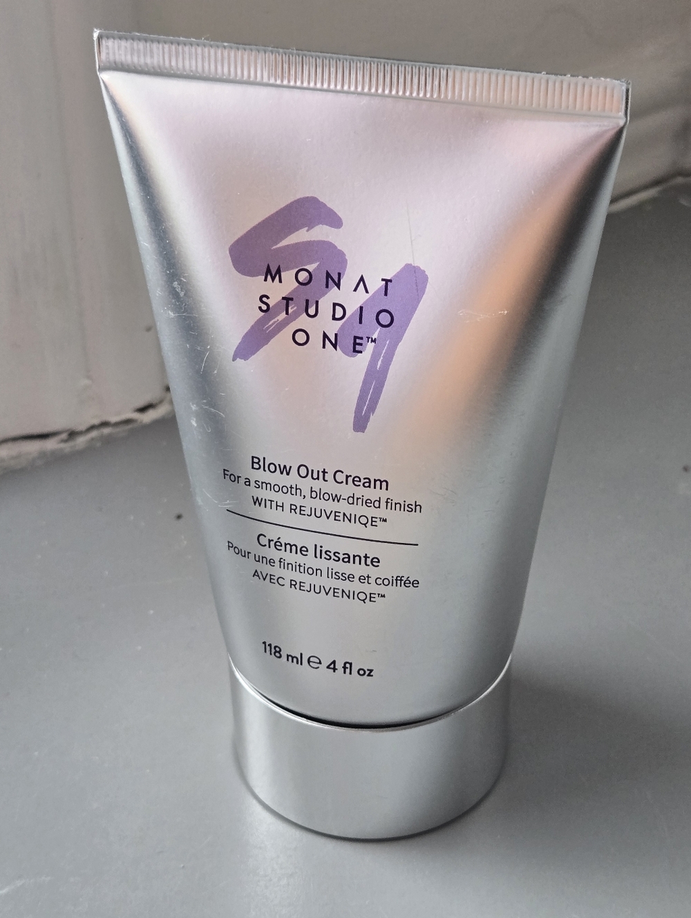 MONAT Studio One Blow Out Cream – Smooth Finish Styling Cream – Full Size